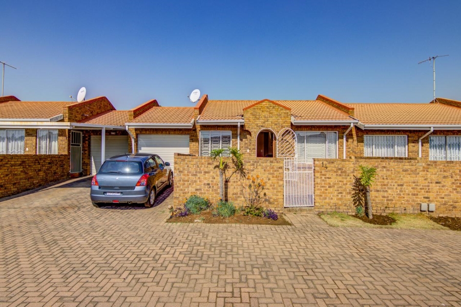 1 Bedroom Property for Sale in Norkem Park Gauteng