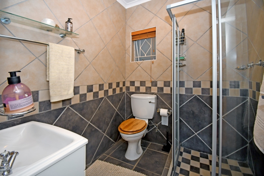 5 Bedroom Property for Sale in Parkmore Gauteng