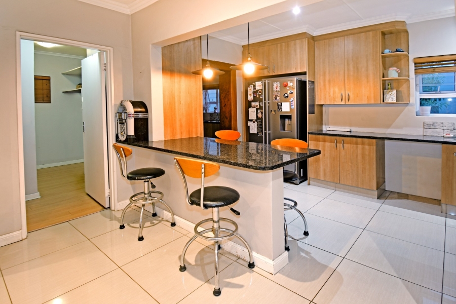 5 Bedroom Property for Sale in Parkmore Gauteng
