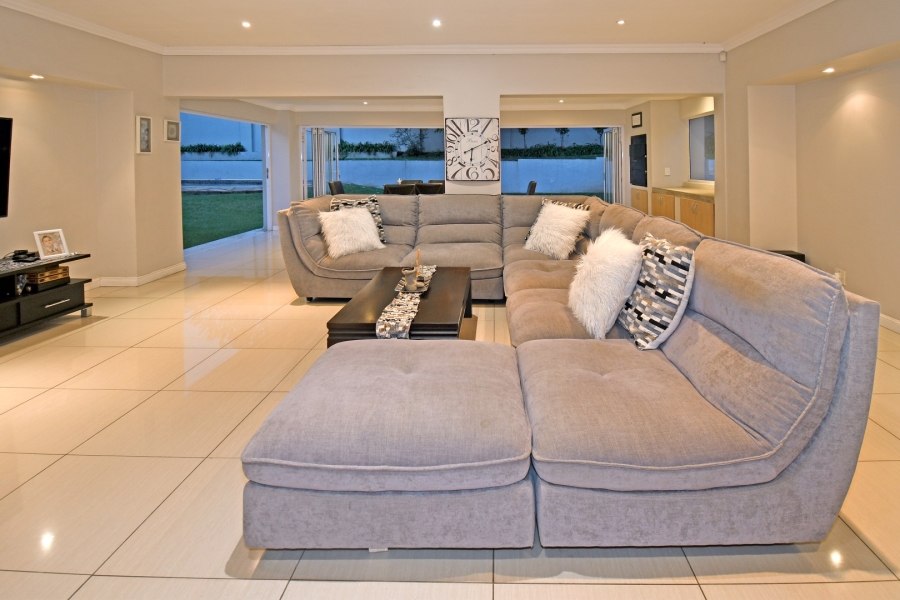 5 Bedroom Property for Sale in Parkmore Gauteng