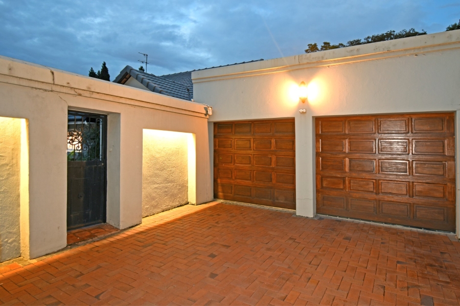 5 Bedroom Property for Sale in Parkmore Gauteng