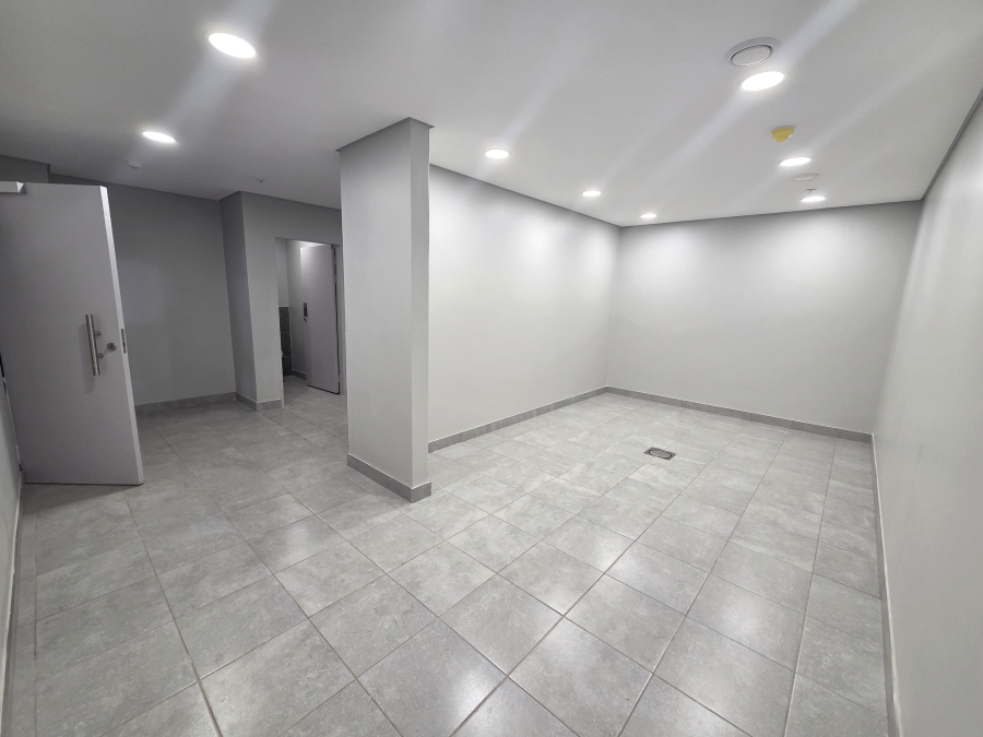 To Let commercial Property for Rent in Louwlardia Gauteng