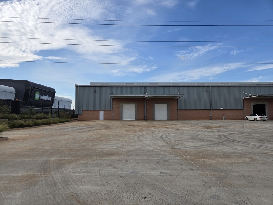 To Let commercial Property for Rent in Louwlardia Gauteng