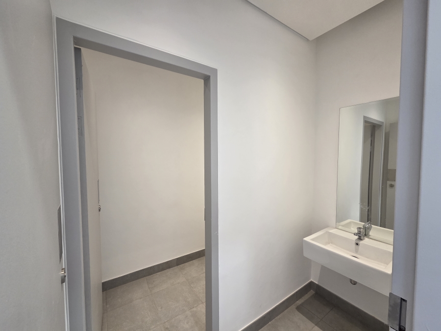 To Let commercial Property for Rent in Louwlardia Gauteng