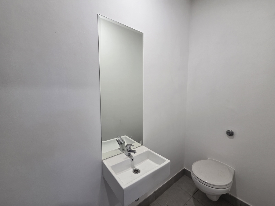 To Let commercial Property for Rent in Louwlardia Gauteng