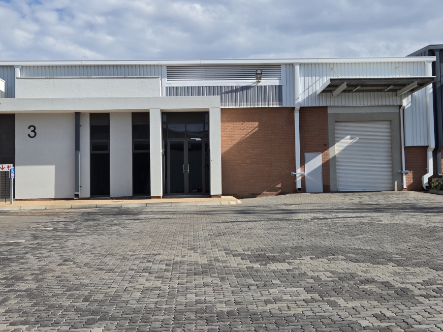 To Let commercial Property for Rent in Louwlardia Gauteng