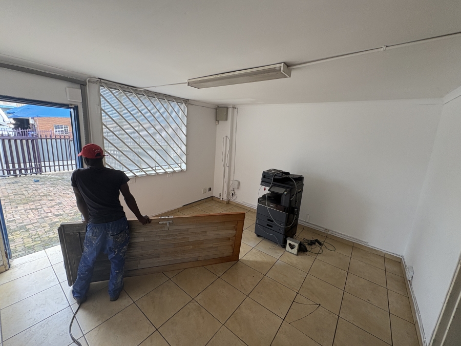To Let commercial Property for Rent in Jet Park Gauteng