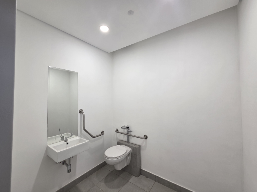 To Let commercial Property for Rent in Louwlardia Gauteng