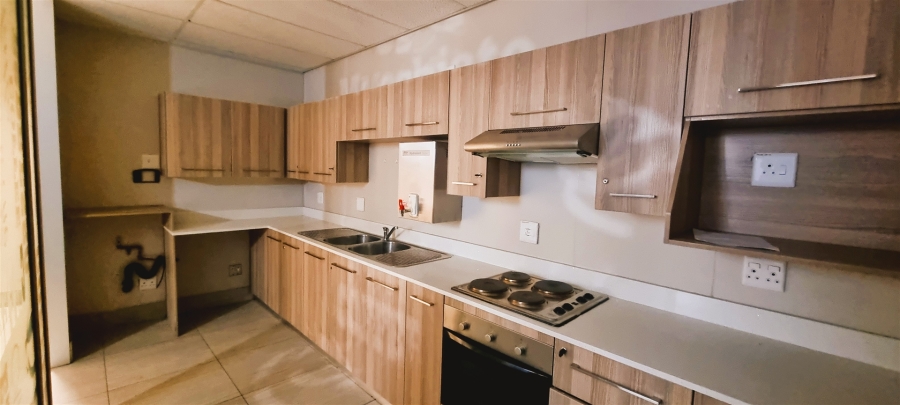 To Let commercial Property for Rent in North Riding Gauteng