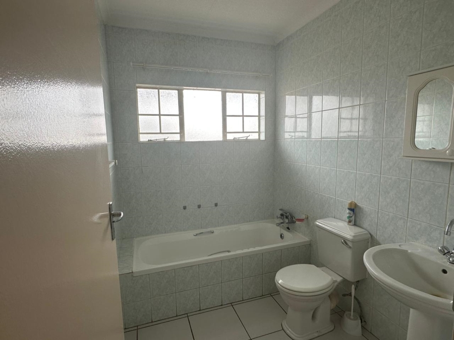3 Bedroom Property for Sale in Magalieskruin Gauteng
