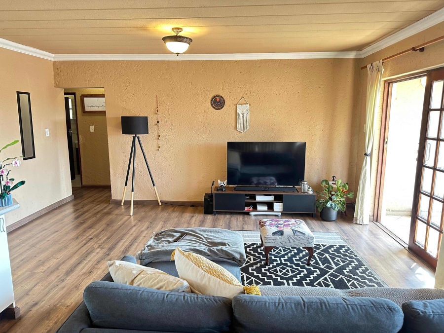 2 Bedroom Property for Sale in Dowerglen Ext 4 Gauteng