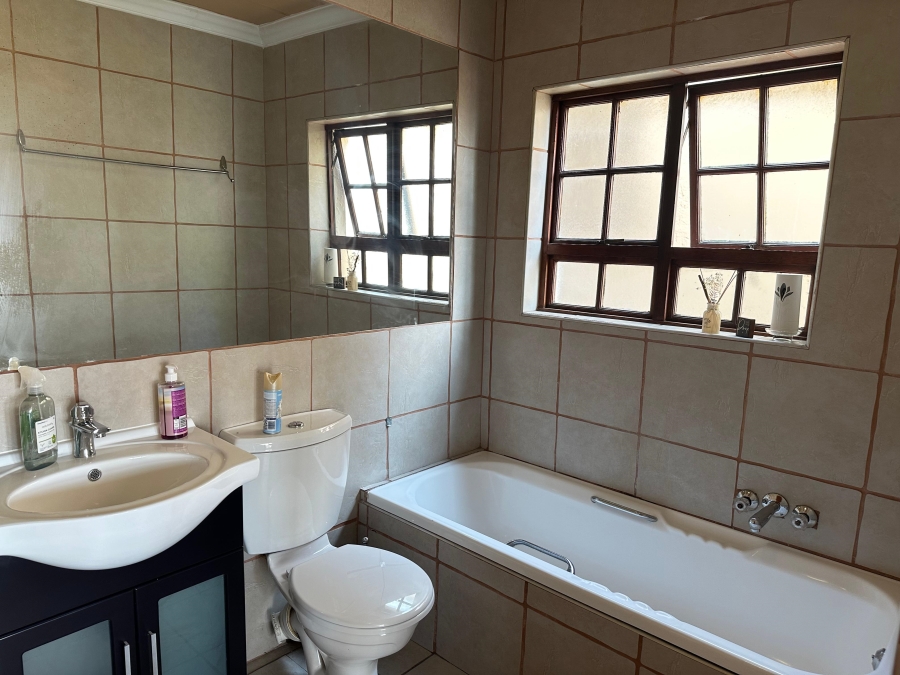 2 Bedroom Property for Sale in Dowerglen Ext 4 Gauteng