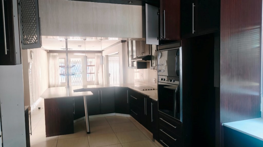 4 Bedroom Property for Sale in Amandasig Gauteng