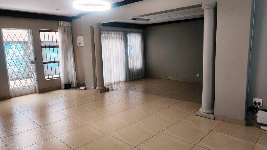 4 Bedroom Property for Sale in Amandasig Gauteng