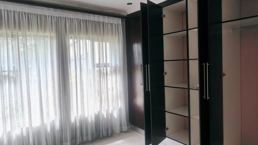 4 Bedroom Property for Sale in Amandasig Gauteng