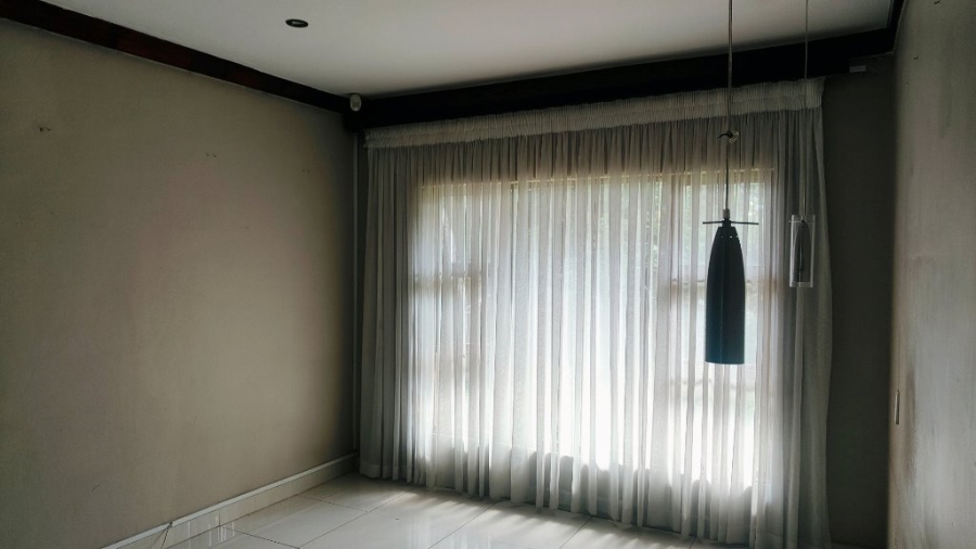 4 Bedroom Property for Sale in Amandasig Gauteng