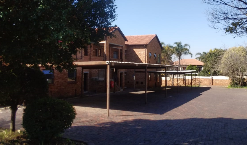 2 Bedroom Property for Sale in Willowbrook Gauteng
