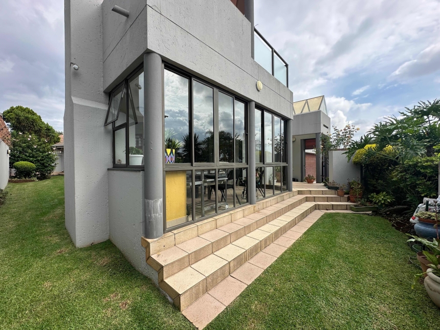 4 Bedroom Property for Sale in Marais Steyn Park Gauteng