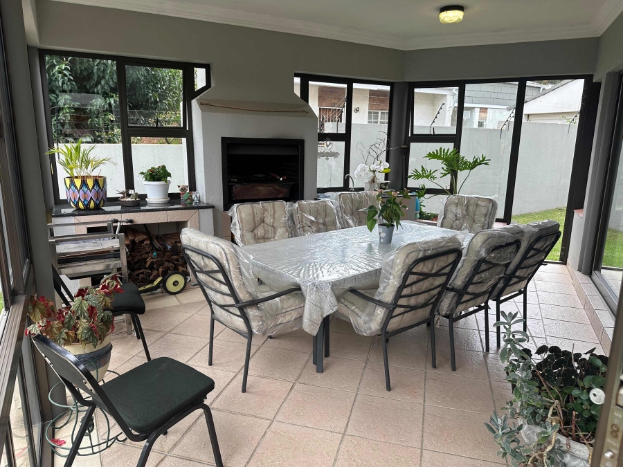 4 Bedroom Property for Sale in Marais Steyn Park Gauteng