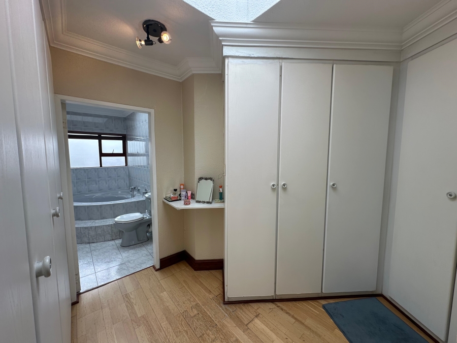 4 Bedroom Property for Sale in Marais Steyn Park Gauteng