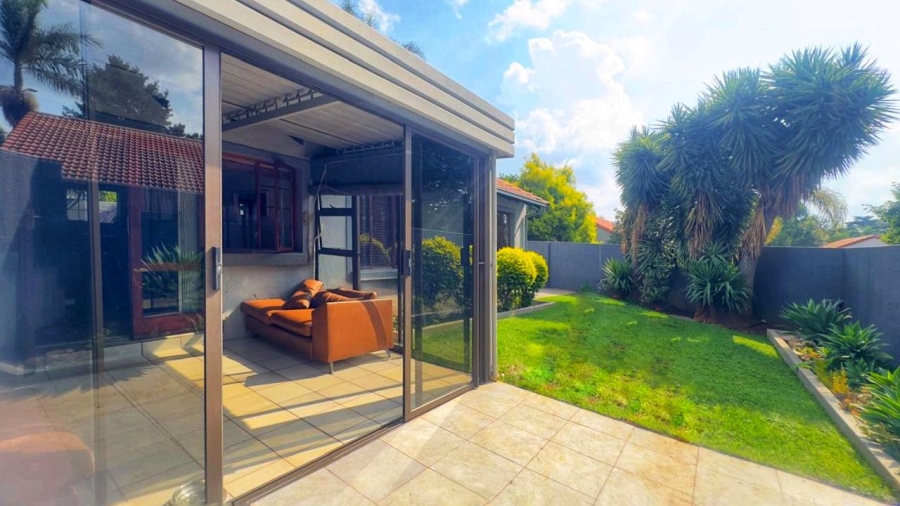 3 Bedroom Property for Sale in Die Wilgers Gauteng