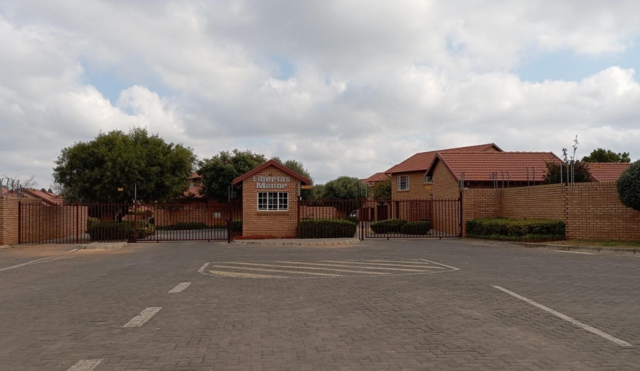 3 Bedroom Property for Sale in Equestria Gauteng
