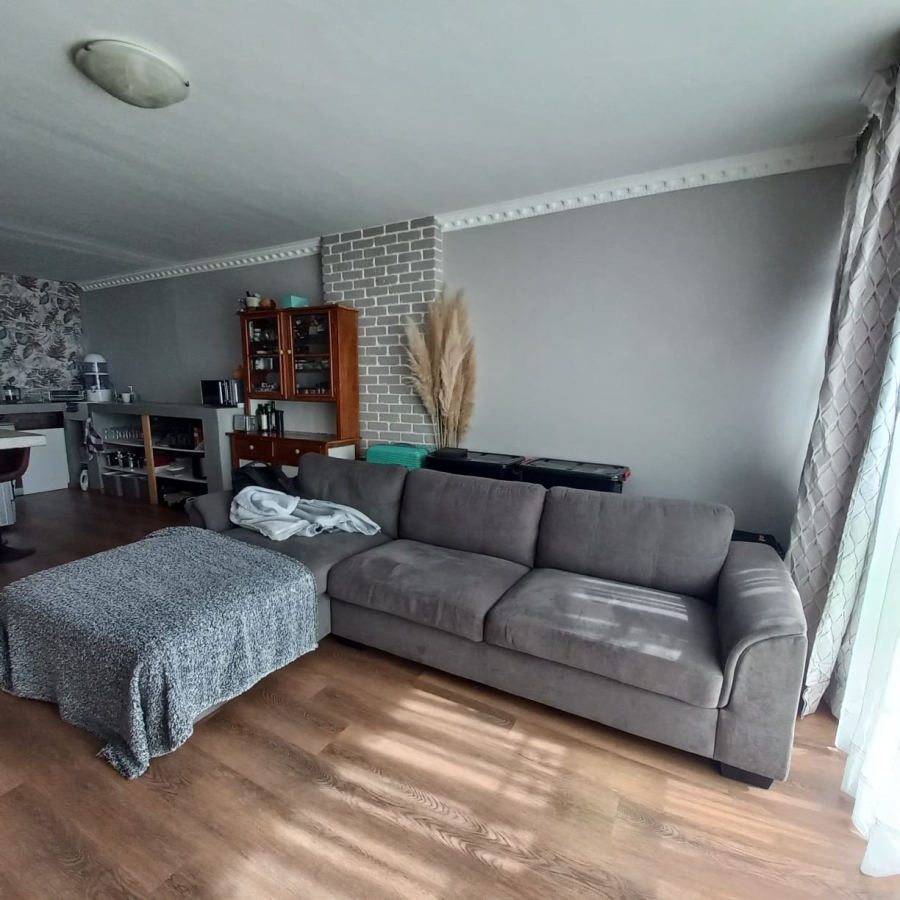 2 Bedroom Property for Sale in Honeyhills Gauteng