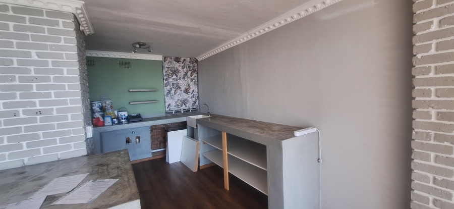 2 Bedroom Property for Sale in Honeyhills Gauteng