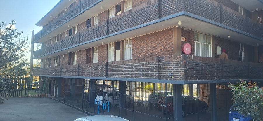 2 Bedroom Property for Sale in Honeyhills Gauteng