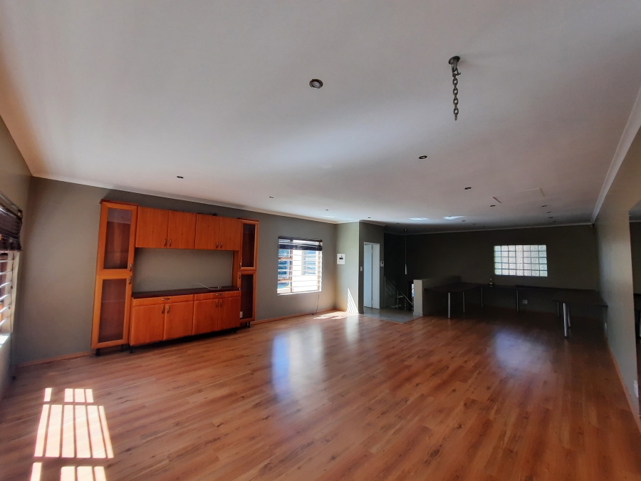 4 Bedroom Property for Sale in Bedfordview Gauteng