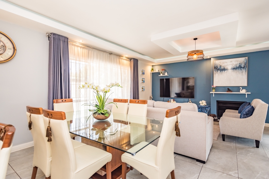 4 Bedroom Property for Sale in Buccleuch Gauteng