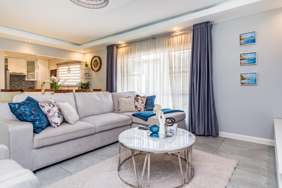 4 Bedroom Property for Sale in Buccleuch Gauteng