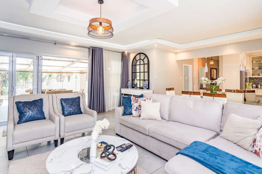 4 Bedroom Property for Sale in Buccleuch Gauteng