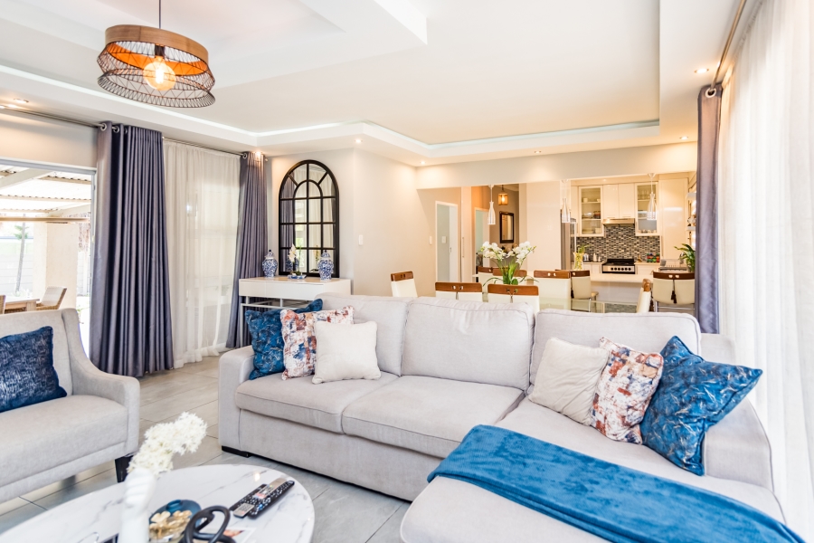 4 Bedroom Property for Sale in Buccleuch Gauteng