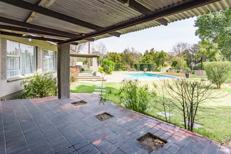 4 Bedroom Property for Sale in Buccleuch Gauteng