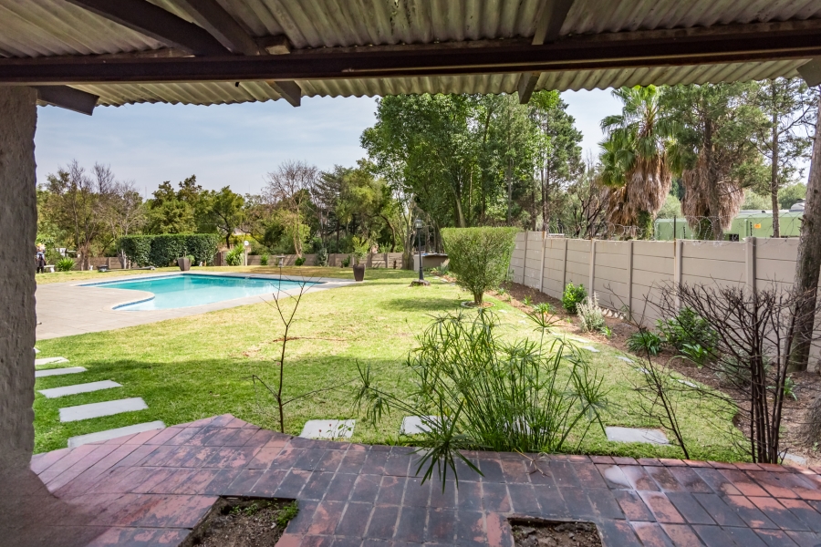 4 Bedroom Property for Sale in Buccleuch Gauteng