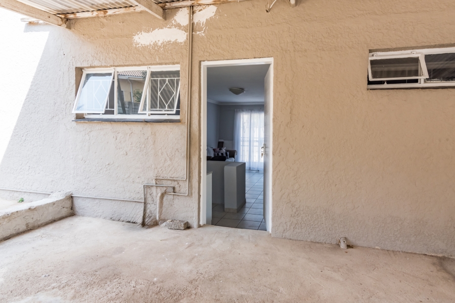 4 Bedroom Property for Sale in Buccleuch Gauteng