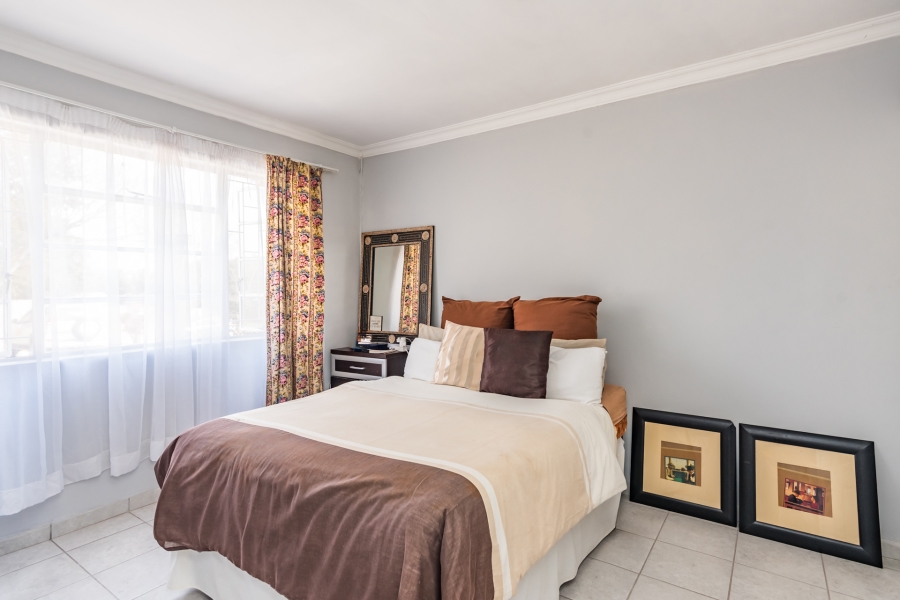 4 Bedroom Property for Sale in Buccleuch Gauteng