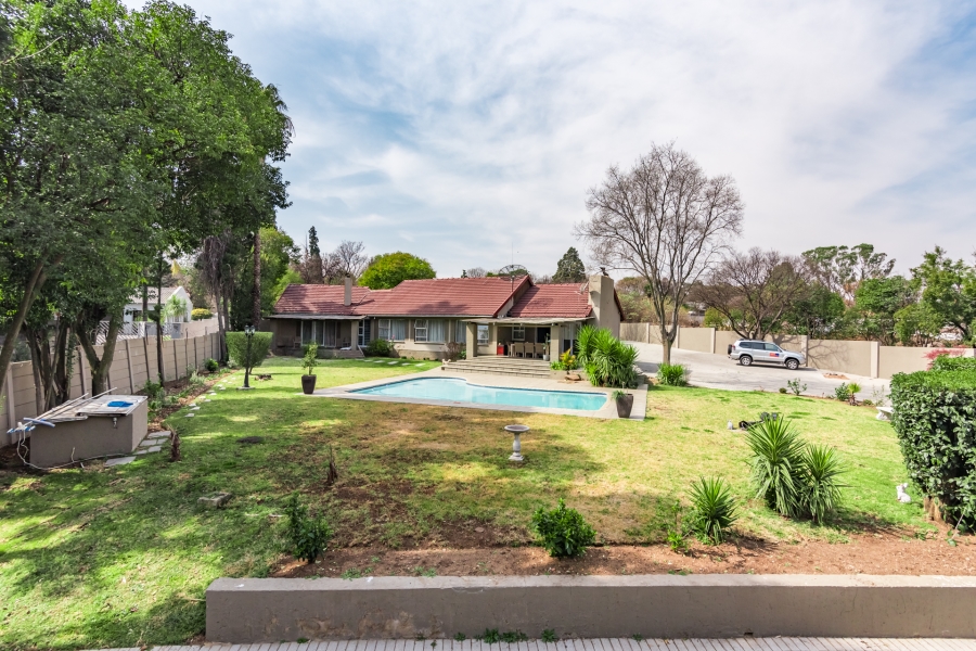 4 Bedroom Property for Sale in Buccleuch Gauteng