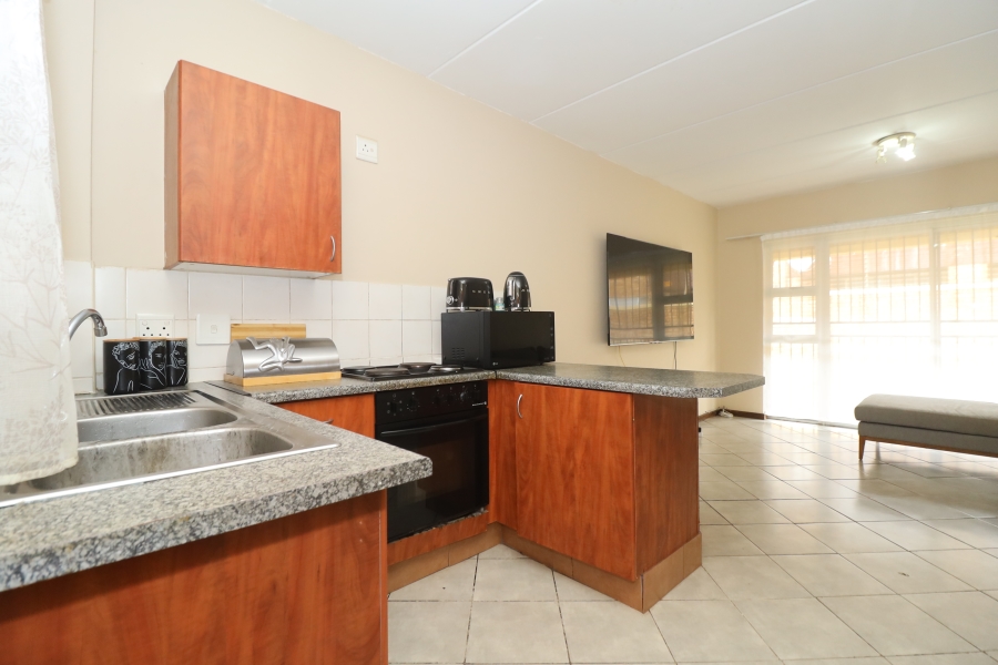 2 Bedroom Property for Sale in Honeypark Gauteng