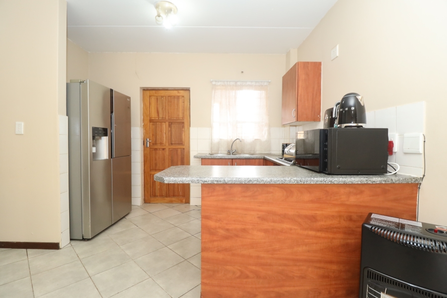 2 Bedroom Property for Sale in Honeypark Gauteng