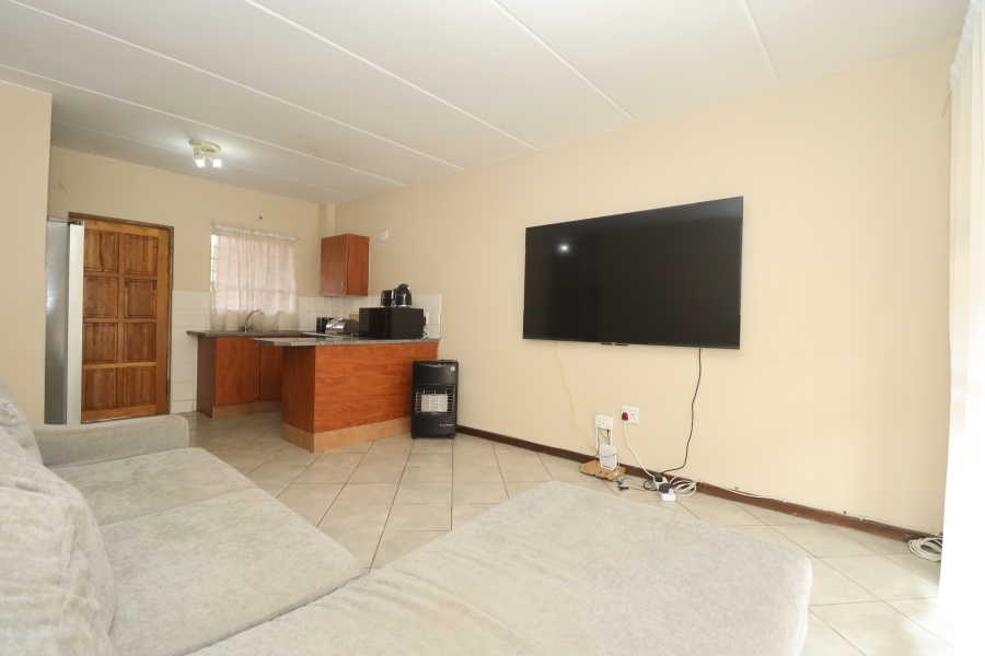 2 Bedroom Property for Sale in Honeypark Gauteng