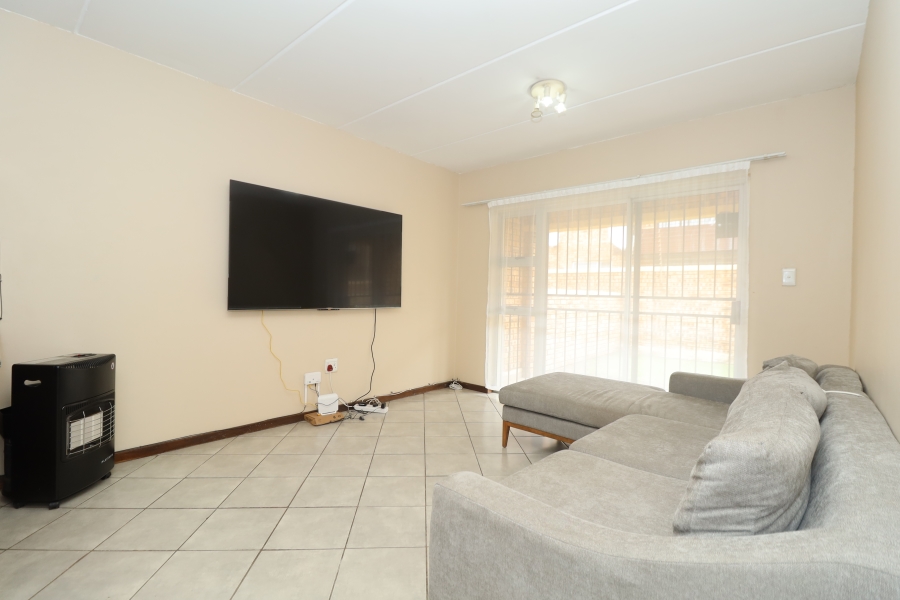 2 Bedroom Property for Sale in Honeypark Gauteng