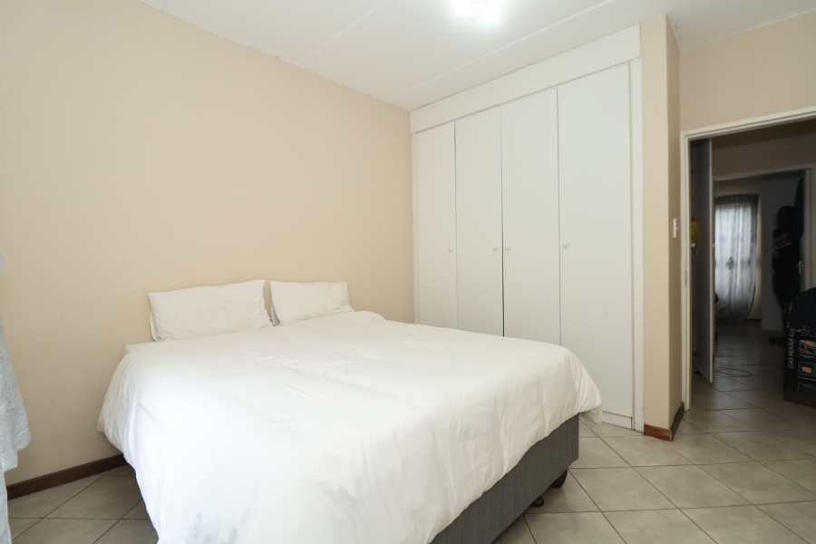 2 Bedroom Property for Sale in Honeypark Gauteng