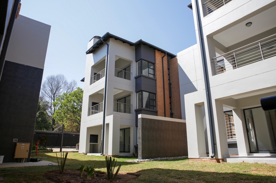 To Let 2 Bedroom Property for Rent in Bryanston Gauteng