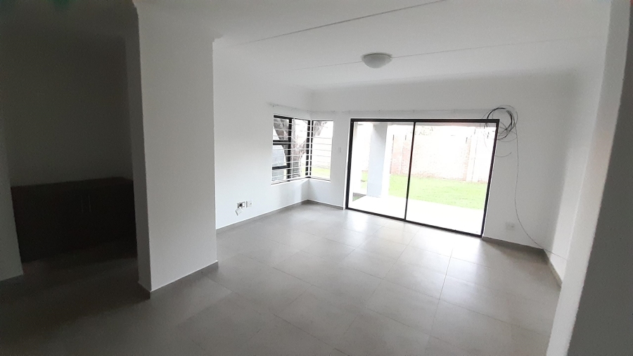 To Let 2 Bedroom Property for Rent in Bryanston Gauteng