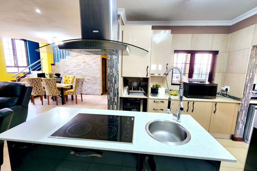 5 Bedroom Property for Sale in Celtisdal Gauteng