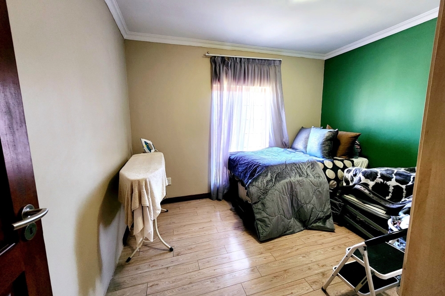 5 Bedroom Property for Sale in Celtisdal Gauteng