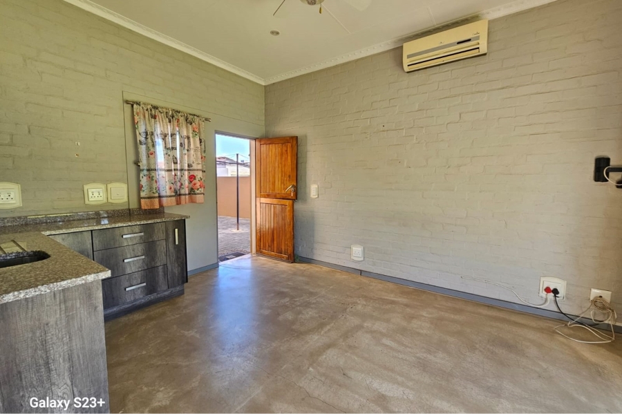 5 Bedroom Property for Sale in Theresa Park Gauteng