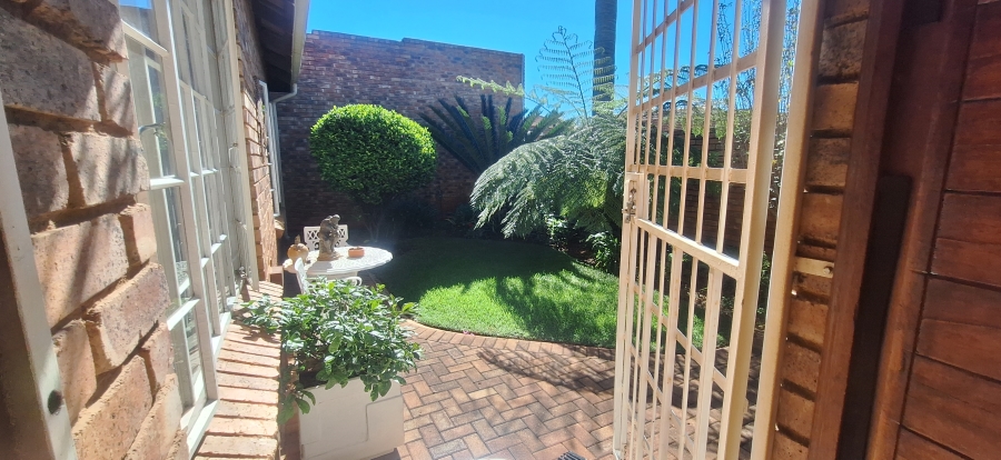 3 Bedroom Property for Sale in Noordheuwel Gauteng
